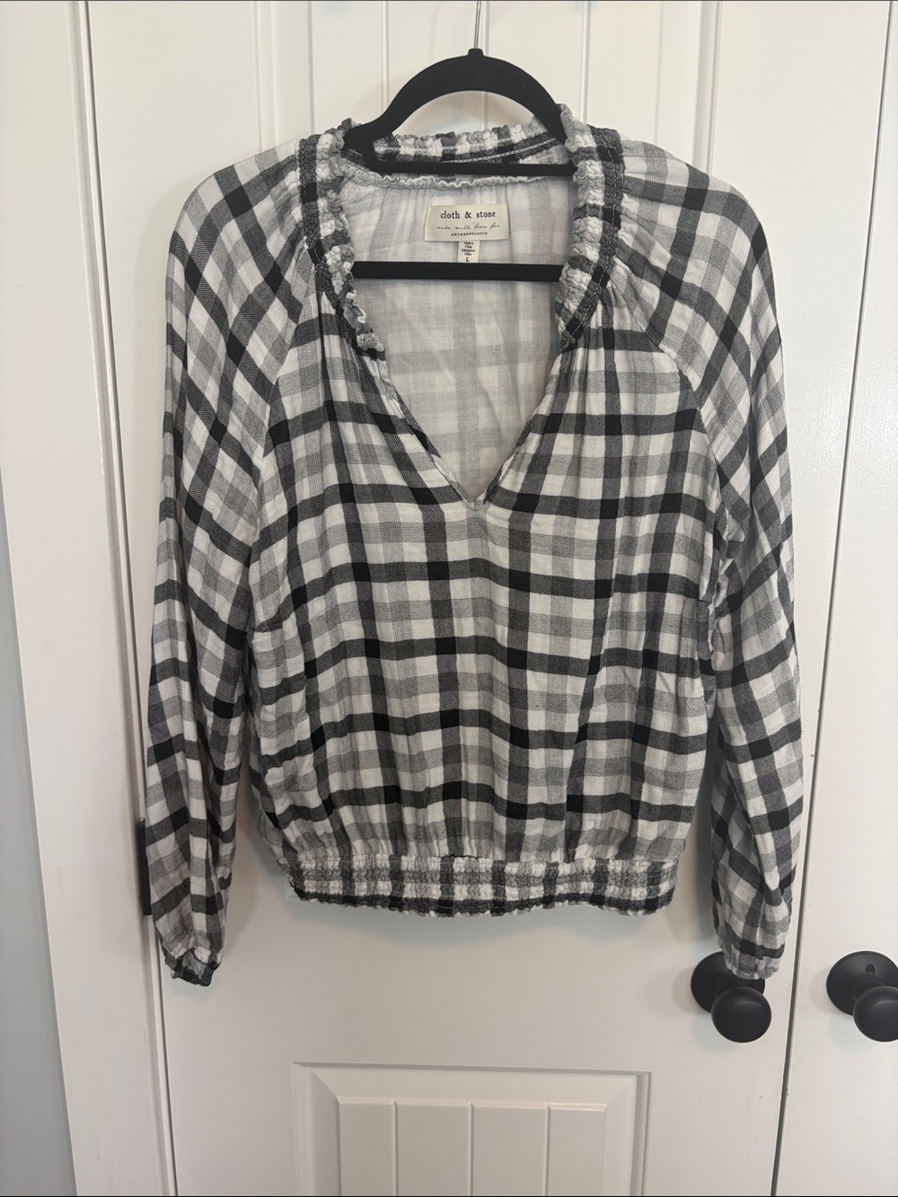Anthropologie Cloth and Stone Sara Plaid Smocked Blouse Large V Neck L/S